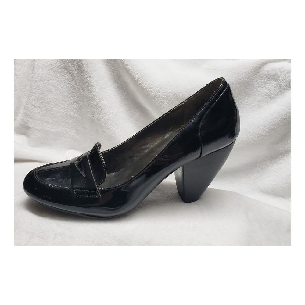 Vintage Me Too Fairy Black Patent Leather Heels 7M 90s Minimalist Corporate Goth